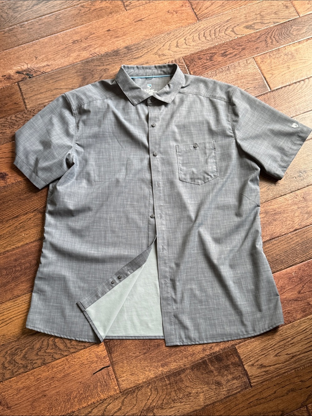 Kuhl Men's Short-Sleeve Button-Up Shirt in Gray